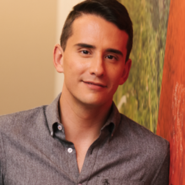 Headshot of Nestle associate Leo