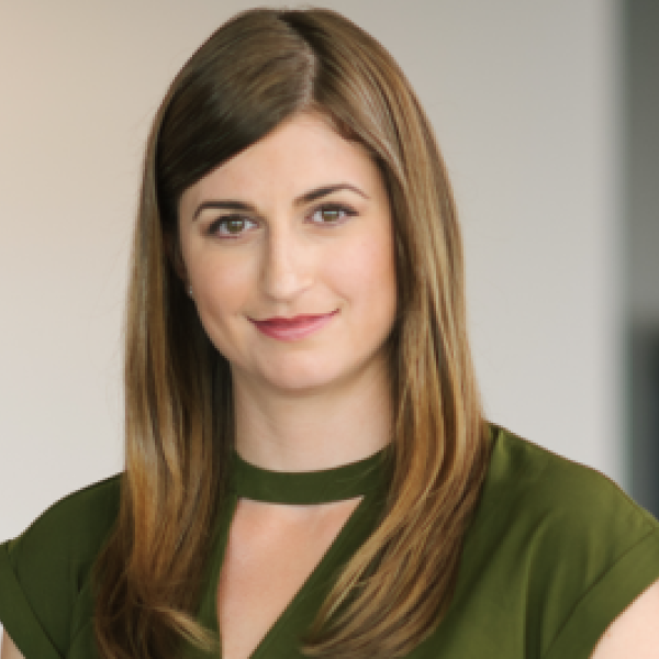 Headshot of Nestle associate Stacy