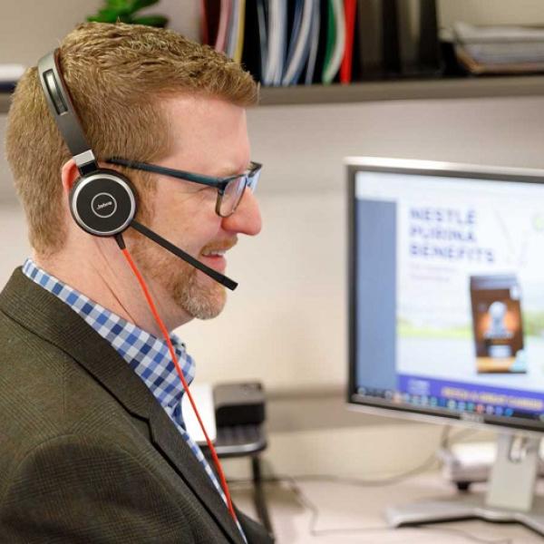 Purina associate on a phone call