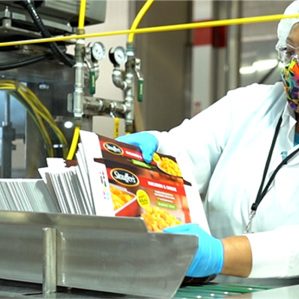 Nestle factory worker working on the Stouffer's line